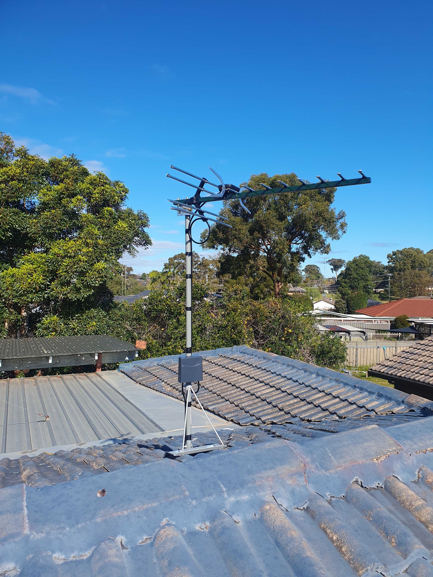 Removing an Old 20ft Mast and Upgrading to a Modern Digital Antenna in Berowra Heights